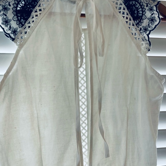 Pretty Romper - Picture 3 of 3